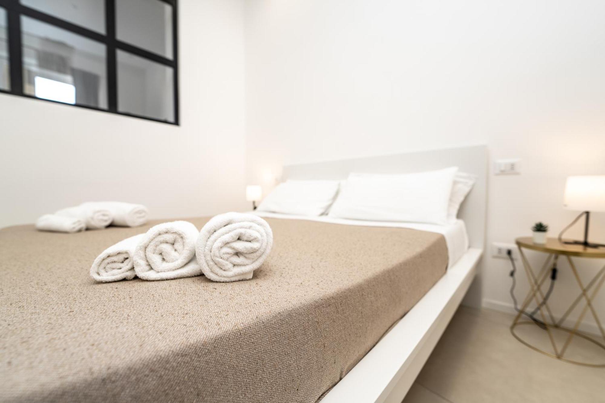 Valguarnera Studio Apartments Palermo Exterior foto