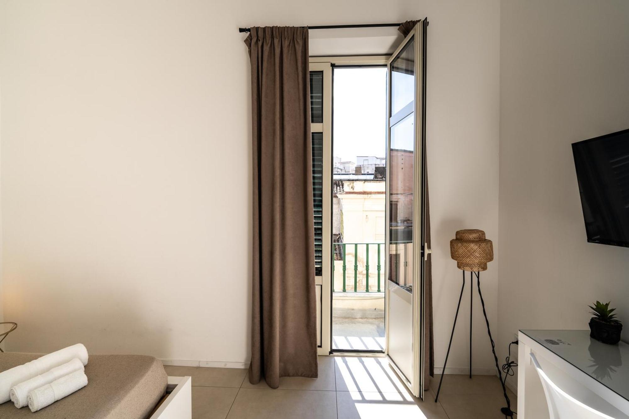 Valguarnera Studio Apartments Palermo Exterior foto